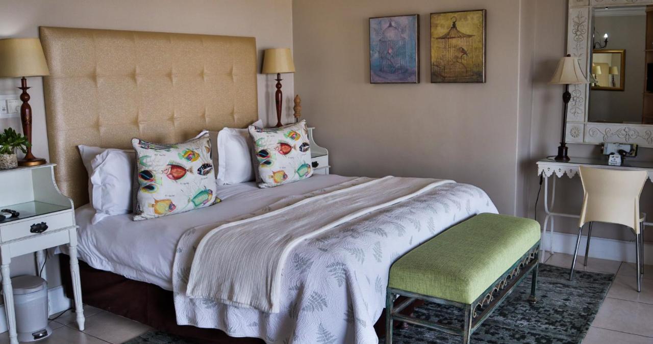 On The Beach Guesthouse Jeffreys Bay Εξωτερικό φωτογραφία
