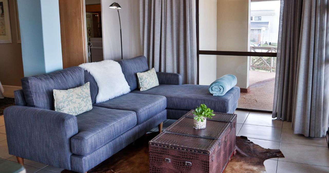 On The Beach Guesthouse Jeffreys Bay Εξωτερικό φωτογραφία