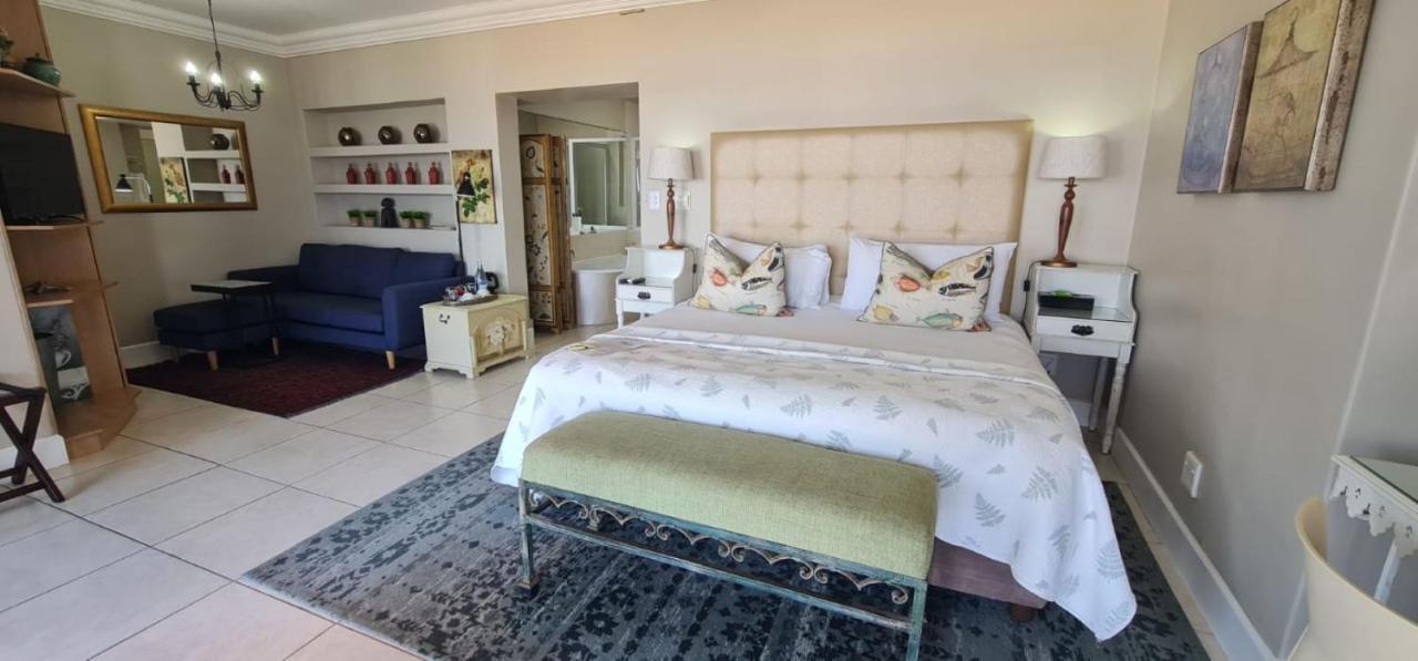 On The Beach Guesthouse Jeffreys Bay Εξωτερικό φωτογραφία