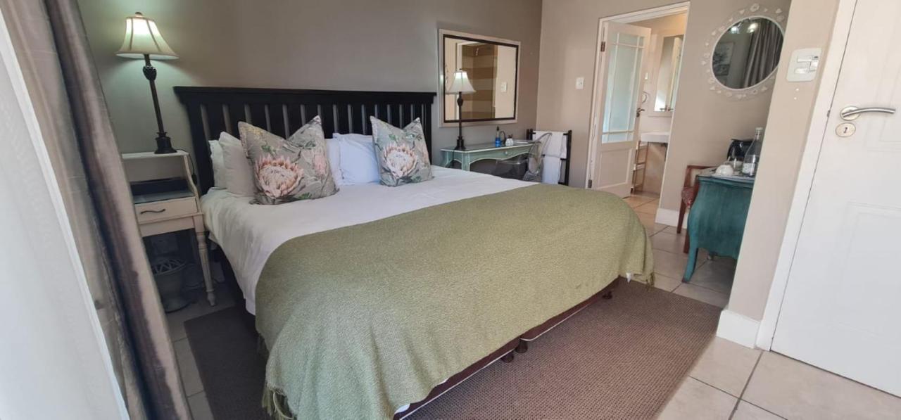 On The Beach Guesthouse Jeffreys Bay Εξωτερικό φωτογραφία