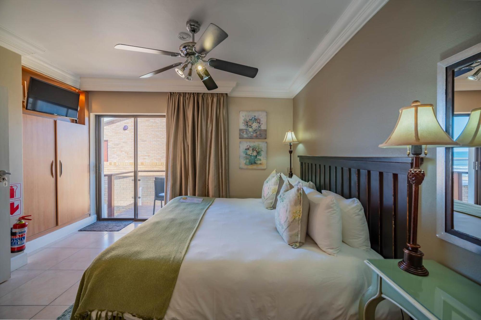 On The Beach Guesthouse Jeffreys Bay Εξωτερικό φωτογραφία