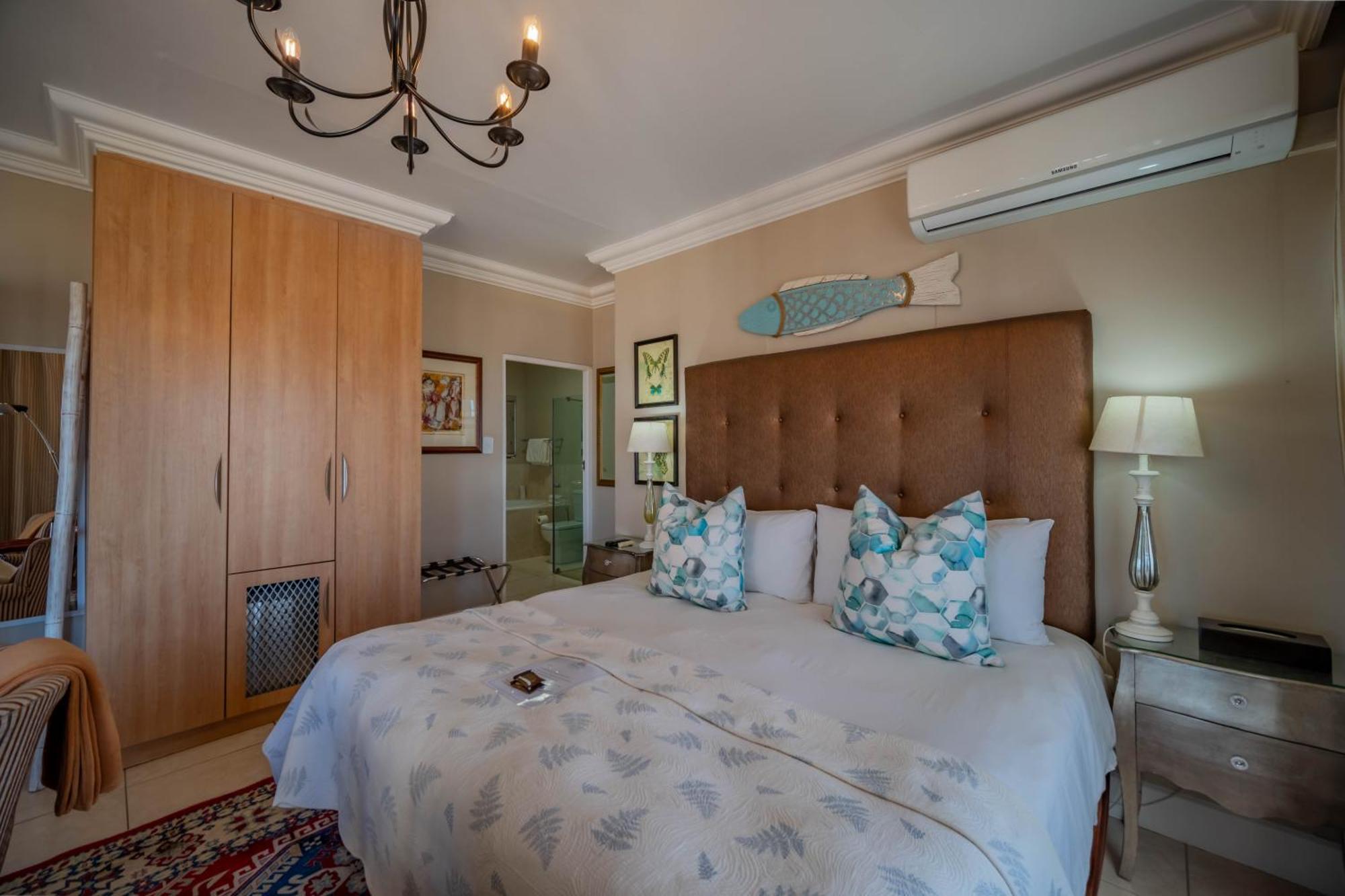 On The Beach Guesthouse Jeffreys Bay Εξωτερικό φωτογραφία